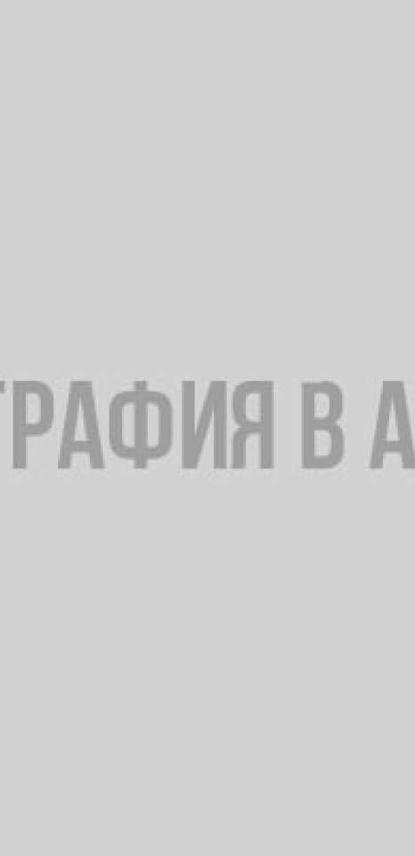 Петербуржцы сняли на видео плывущий по каналу Грибоедова гроб