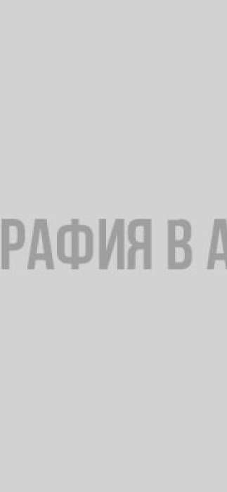 Фото: В Петербурге сосед столкнул с лестницы 80-летнюю блокадницу потому что сам ее и заливал