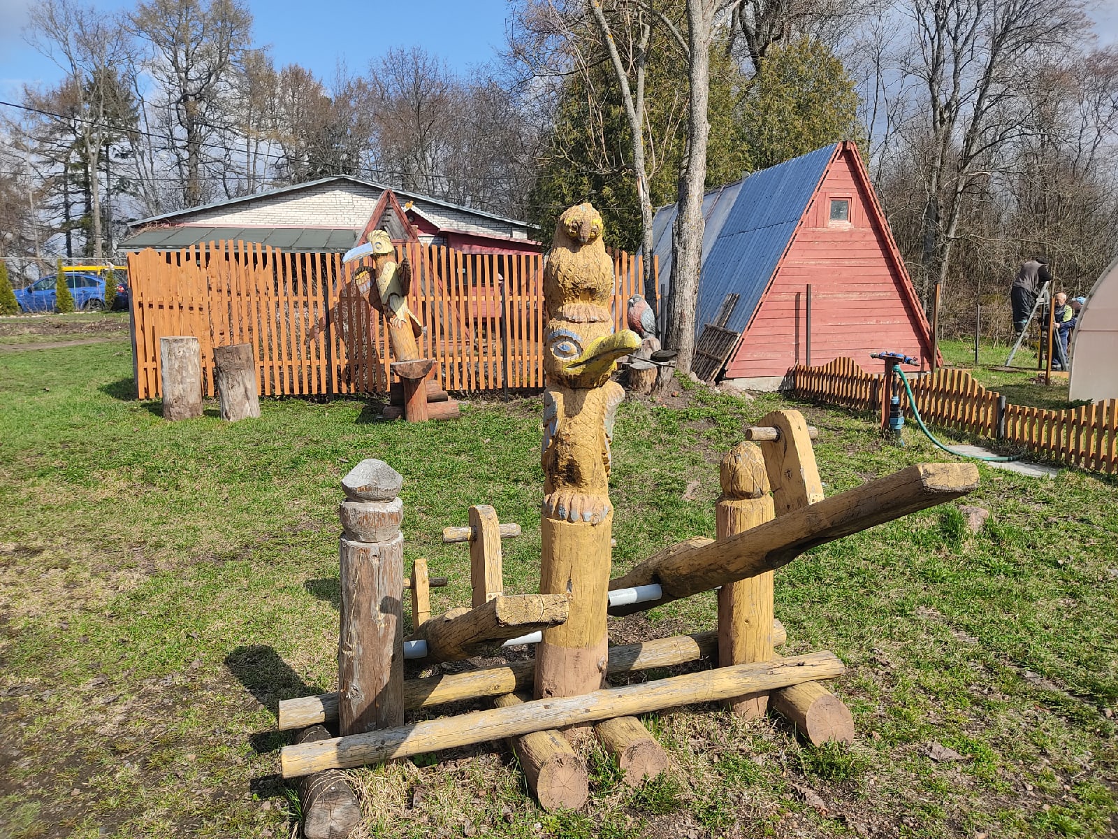 качели