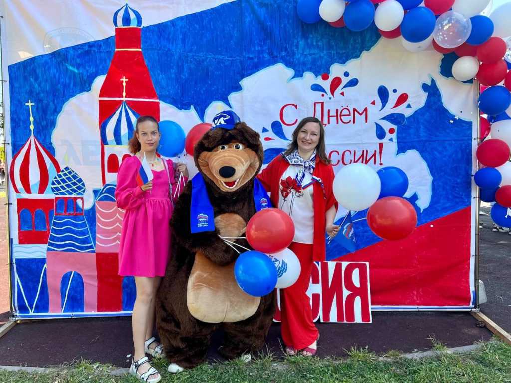 Ленинградская_область_День_России_шагает_по_стране_3