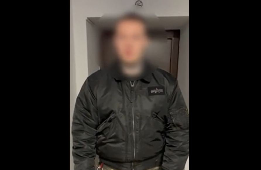 Подросток из Тосненского района угрожал пистолетом пассажирам автобуса за «невежливость» - В автобусе маршрута № 96 «Купчино – Обухово» 12 января разгорелся конфликт. На остановке «ж/д станци