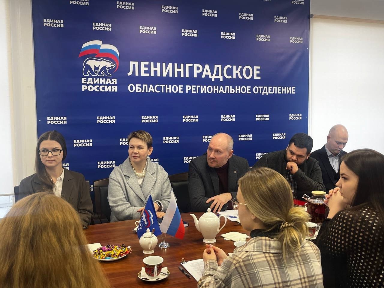«Единая Россия» подготовит проект игровой комнаты для «Школы-интернат №2» в Енакиево - Проект подготовлен в рамках поручения секретаря регионального отделения «Единой России», губернатора