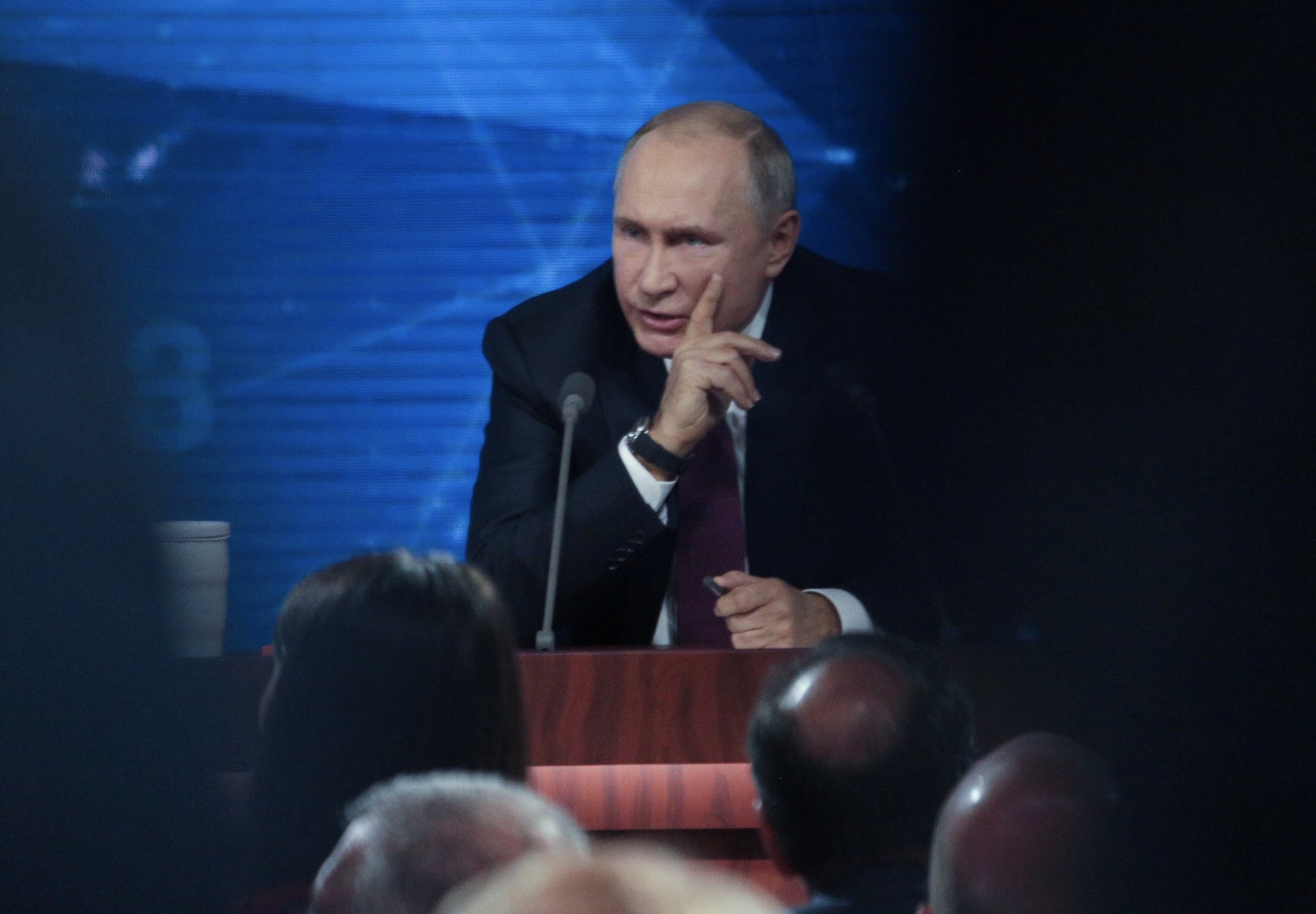 За год Путин подписал более 1130 указов и 563 закона