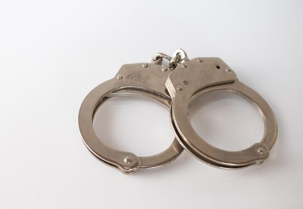 В Петербурге задержали пенсионерку из Белоруссии за оскорбления президента республики - Женщина находилась в розыске за оскорбительные публикации в адрес Александра Лукашенко в 2021-2022 г