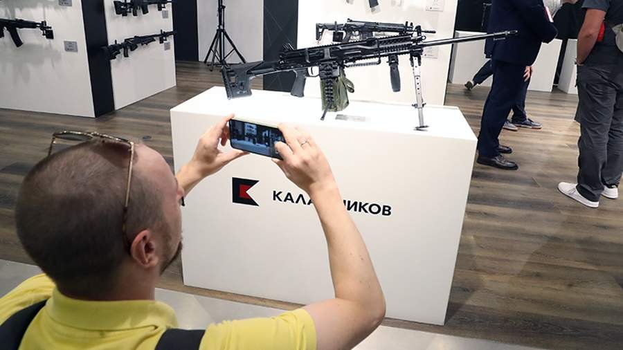 Модернизация арсенала ВС РФ: в зоне СВО появились новейшие лёгкие пулемёты РПЛ-20 - В зоне проведения специальной военной операции появились новые лёгкие ручные пулемёты РПЛ-20. Об это