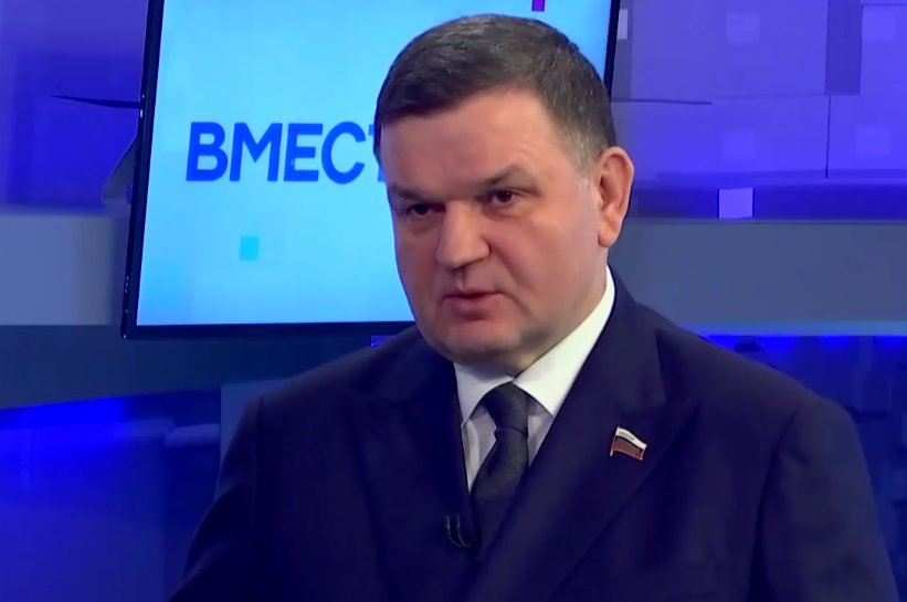 Фото: Вместе. рф Сергей Перминов: Ленобласть занимает лидирующие позиции в поддержке участников СВО и их семей - Только за прошлый год на эти цели было выделено порядка 10 млрд рублей.