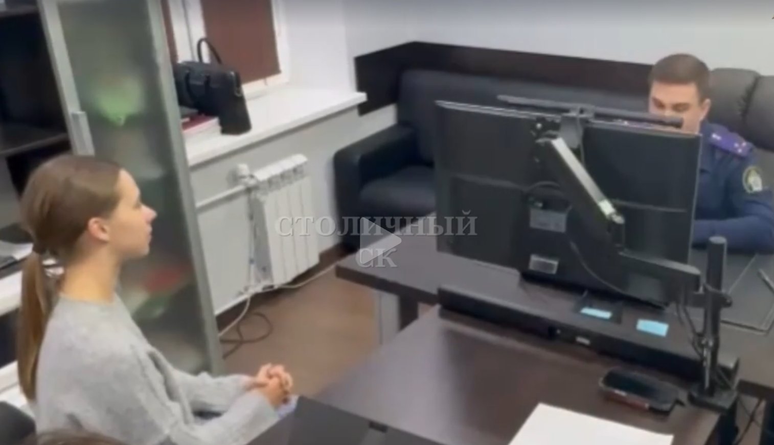 Митрошина Следствие просит о заключении под стражу блогера Александры Митрошиной - Девушку обвиняют в отмывании денежных средств в особо крупном размере.
