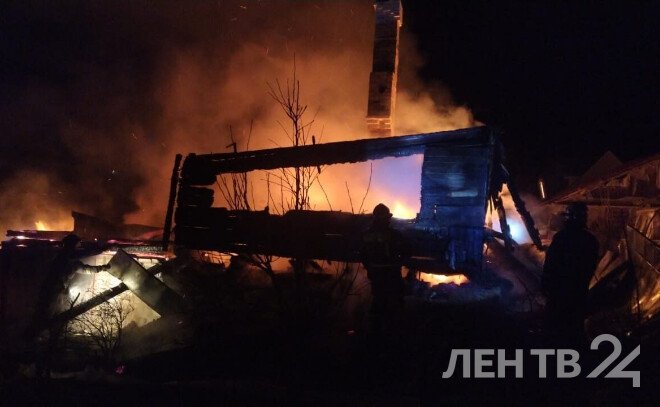 Человек погиб при пожаре в садоводстве под Гатчиной - Личность погибшего и обстоятельства произошедшего устанавливаются.