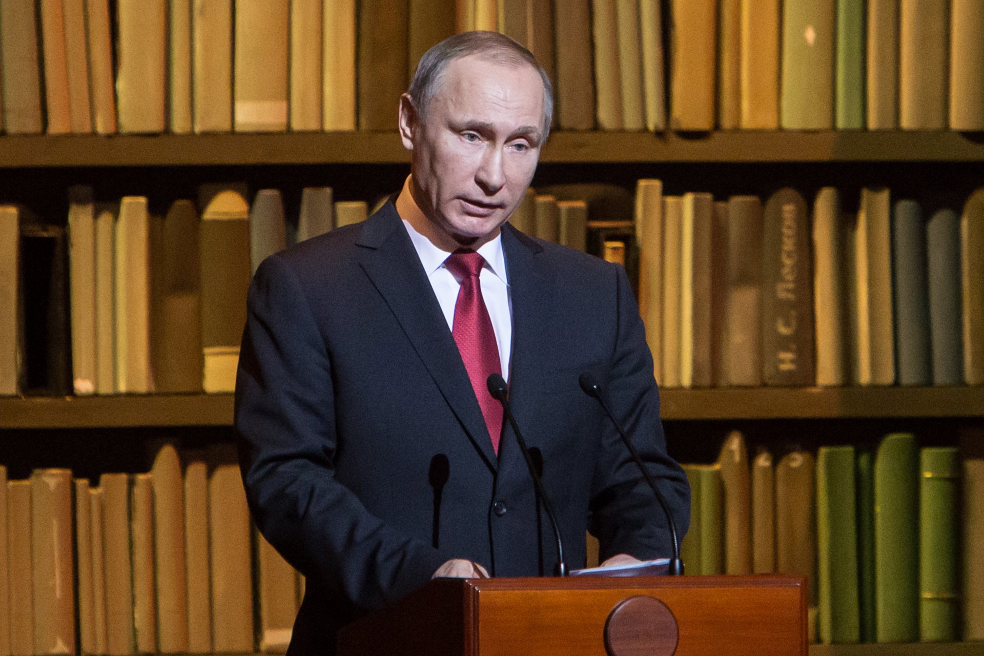 Фото: baltphoto Песков подтвердил встречу Путина со спецпосланником Трампа - Президент РФ передал Трампу через его спецпосланника необходимую информацию, заявил представитель Кр