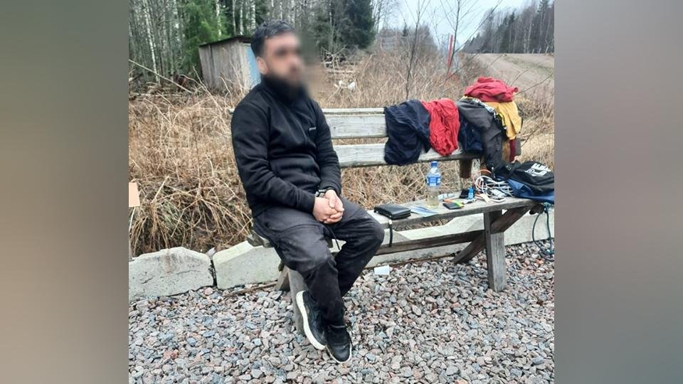 В Выборгском районе пресекли две попытки незаконного пересечения границы - Возбуждены уголовные дела.