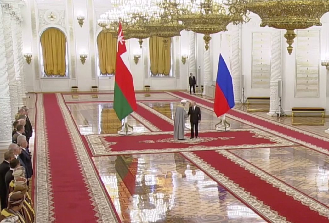 На переговорах с султаном Омана Путин заявил, что Россия планирует провести саммит с арабскими странами - Также он отметил, что оба государства прорабатывают развитие сотрудничества в сфере логистики, транс
