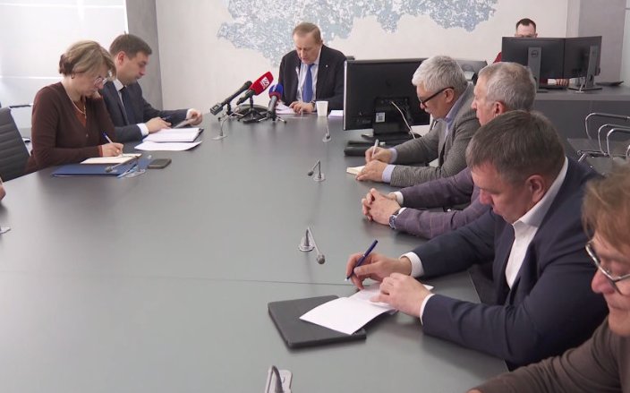 Губернатор Ленобласти поручил разобраться с зависшими очередями на земельные участки в Шлиссельбурге для многодетных - К решению данного вопроса подключатся сразу три областных комитета.