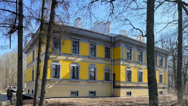 Капитально отремонтировали дом на улице Чкалова в Гатчине - В Гатчине завершен капитальный ремонт дома № 5 на улице Чкалова. Об этом 18 апреля сообщили в пресс-