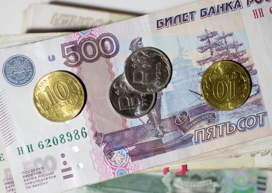 Неплательщики алиментов из Ленобласти попали в новый реестр должников - В этом году приставы применили санкции в отношении более чем 200 человек, которые не платят алименты