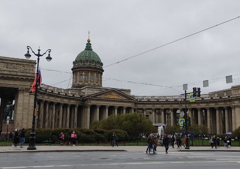 Петербург празднует День города: вспоминаем историю и рассказываем, что ждёт в честь праздника жителей и гостей Северной столицы - 27 мая Санкт-Петербург празднует свой 322-й день рождения. Этот город, воспетый поэтами и писателями