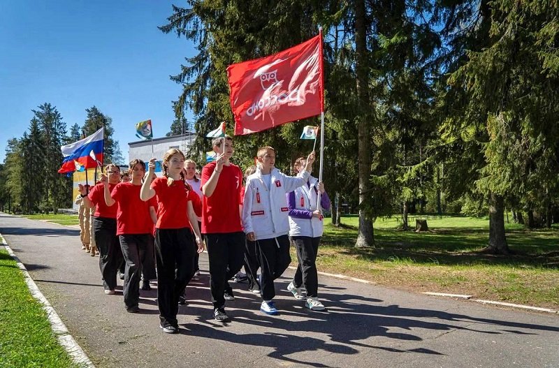 Сезон смен «Движения Первых» начался в лагере «Россонь» - В детском лагере Россонь стартовал сезон тематических смен Движения Первых.