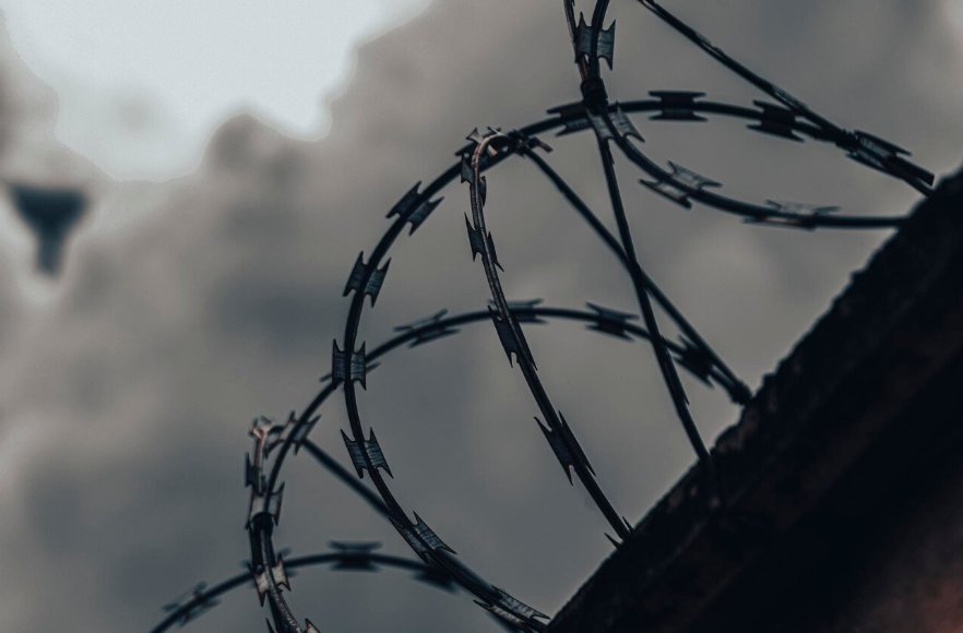 Бывший замглавы Всеволожского района приговорен к 10 годам колонии за взятки - Аналогичный срок заключения получил подельник чиновника, который возглавлял муниципальное предприяти
