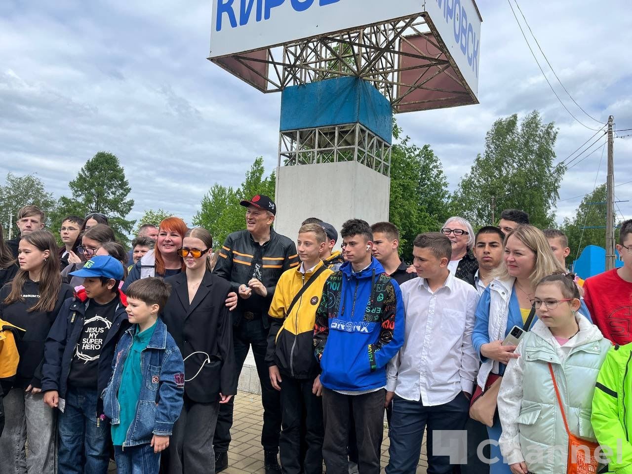 В Кировске прошел областной фестиваль «День Детства» - В парке собрались дети и родители со всей Ленинградской области.