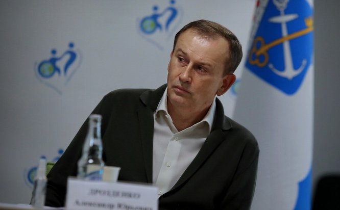 Александр Дрозденко обратился к жителям Ленобласти по случаю Дня России - 12 июня отмечается государственный праздник День России. Глава 47-го региона поздравил ленинградцев 