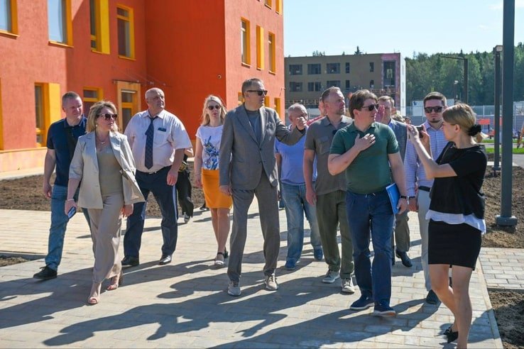 Проверено главой Ленобласти: детский сад на улице Благодатной в Янино готов к открытию - Глава Ленобласти Александр Дрозденко сегодня, 15 июля, проверил подготовку к открытию 1 сентября нов