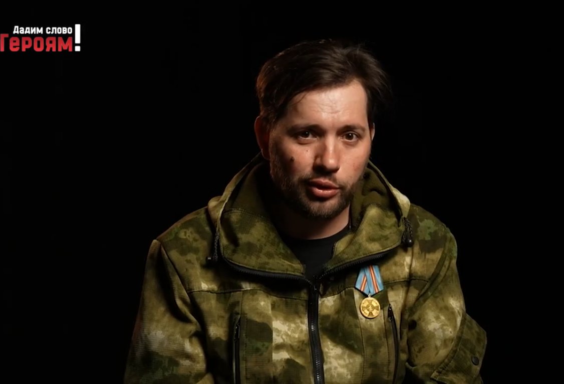 "Крики погибающих на минных полях до сих пор в памяти" - участник СВО о боевом братстве и ужасах войны - Героем новой, шестой, серии стал Анатолий Хилько. Он до службы на СВО был поваром, но чувство долга