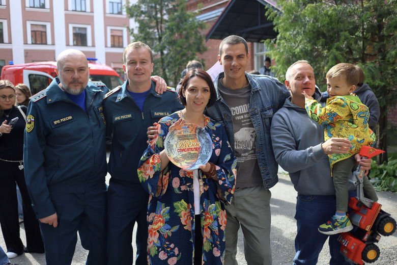 Итоги июля: вспоминаем, как прошла середина лета в Ленинградской области - Июль выдался жарким по всем фронтам. Во-первых, высокие температуры периодически приводили к объявле