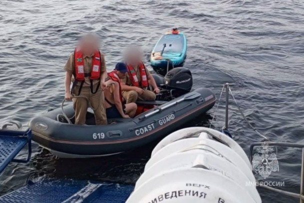 Под Выборгом спасли мужчину, которого течением унесло в открытое море - Второй за месяц инцидент с сапсерфером произошёл в Ермиловском заливе под Выборгом.