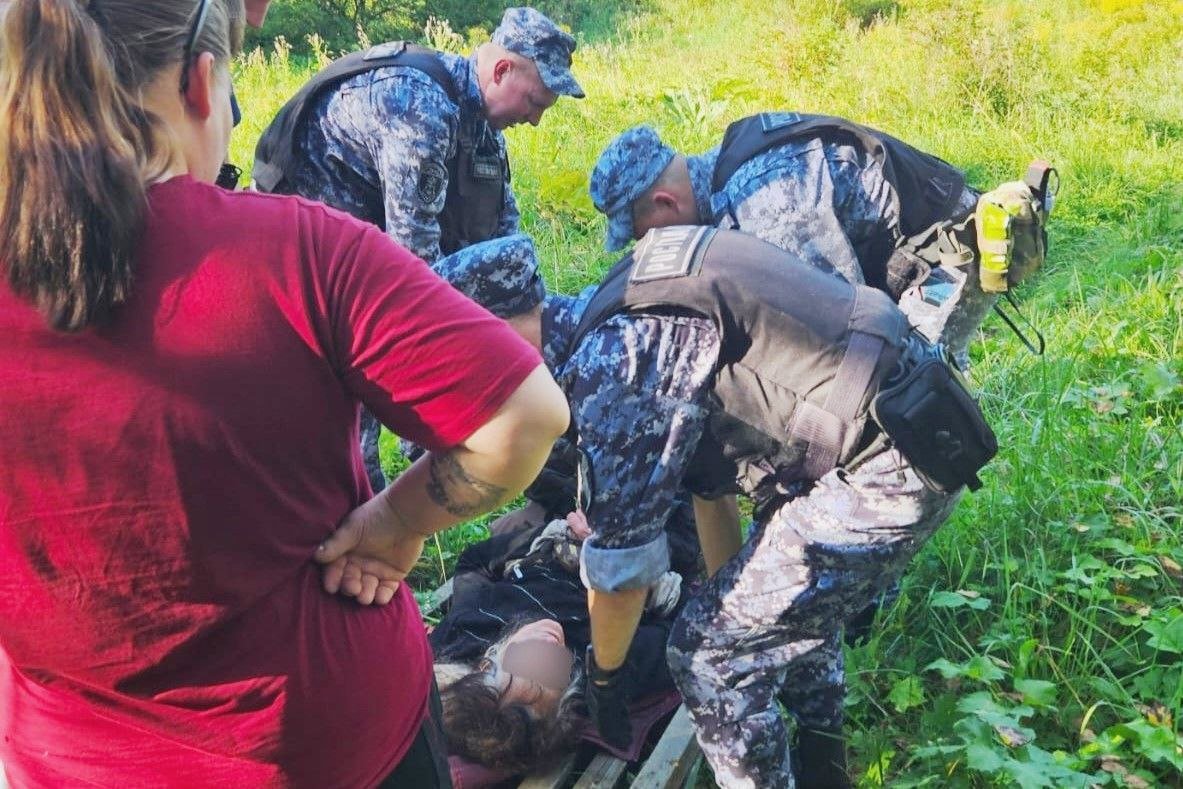 Обессиленная пенсионерка два дня пролежала в лесу в Павловске - 7 сентября в экстренные службы поступило сообщение о том, что в лесополосе неподалеку от реки Славян