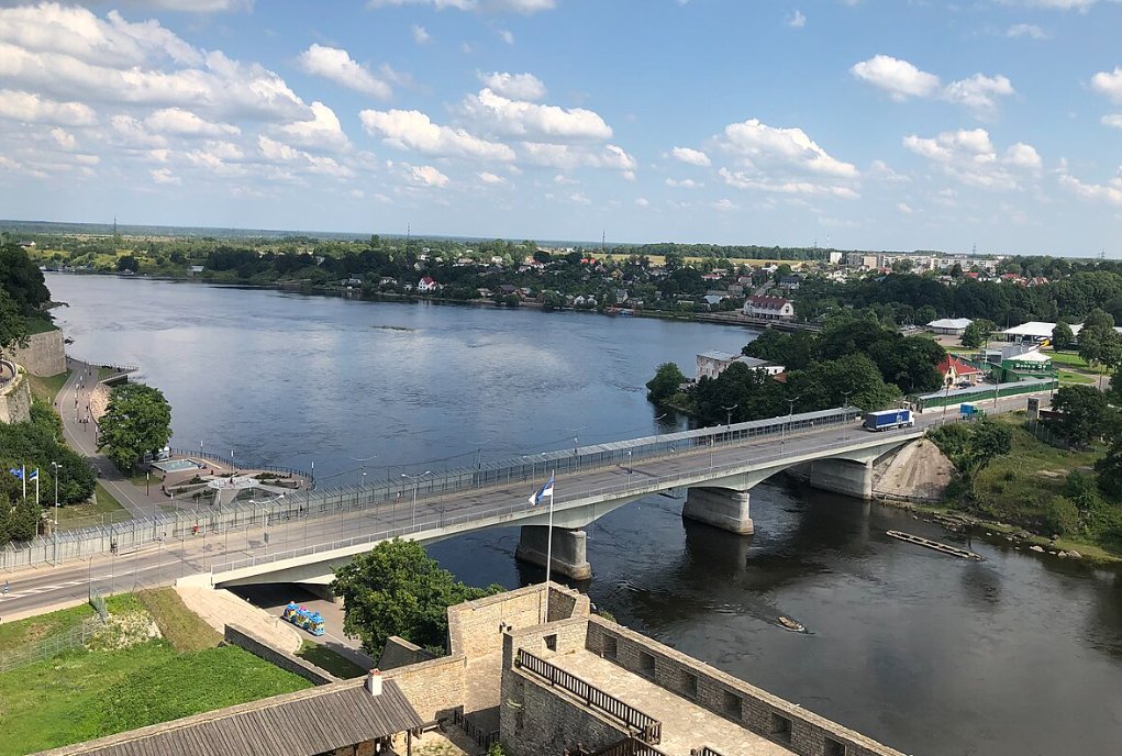Эстония не станет открывать мост в Нарве для автомобилей после реконструкции КПП - Власти Эстонии заявили, что решение о возобновлении автомобильного движения через мост Дружбы на гра