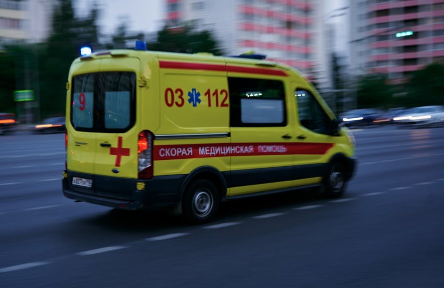 Число вызовов скорой растет в Ленобласти вторую неделю подряд - За последнюю неделю количество обращений к скорой помощи в Ленинградской области увеличилось на 4%.