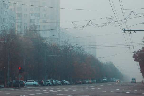 Смольный объяснил химический запах в разных районах Петербурга безветрием - Минувшим вечером жители города жаловались на странный запах сразу в нескольких районах. Специалисты 