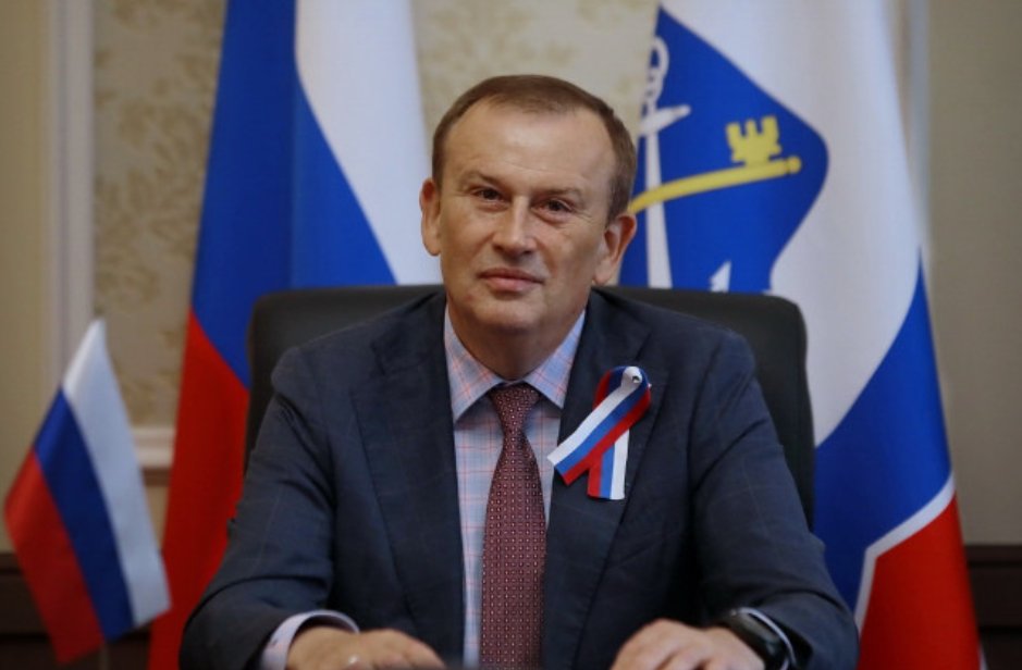 Александр Дрозденко официально зарегистрирован избранным губернатором Ленинградской области - Избирательная комиссия Ленинградской области утвердила регистрацию Александра Дрозденко на пост губе