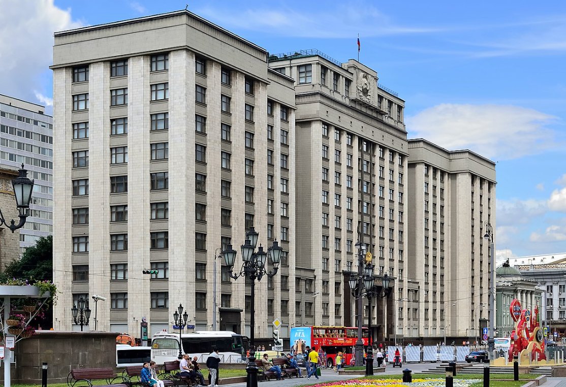 В ГД внесли проект о запрете трудовым мигрантам ввозить семьи в Россию - Согласно документу, исключением станут лишь жители Белоруссии, а также  высококвалифицированные спец
