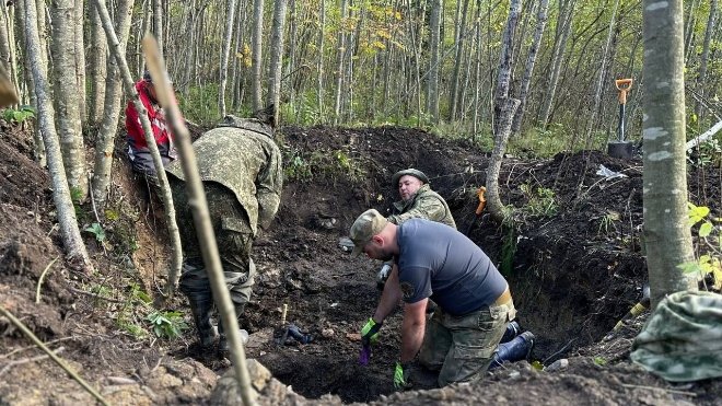 В Петербурге обнаружены места захоронения более 2,5 тысяч солдат Великой Отечественной войны - В рамках работы по восстановлению имен и сведений о героях были обработаны данные более 1,4 тысячи в