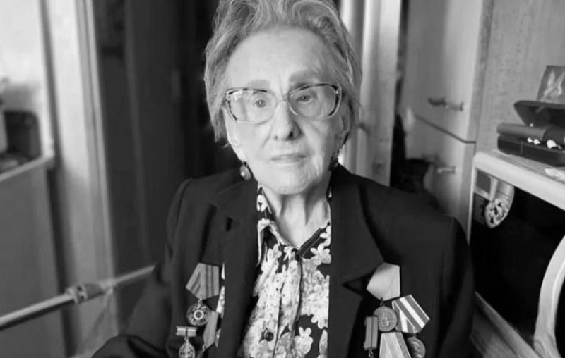 В возрасте 104 лет ушла из жизни блокадница Нина Сахарнова - В возрасте 104 лет скончалась жительница блокадного Ленинграда Нина Георгиевна Сахарнова, известная 