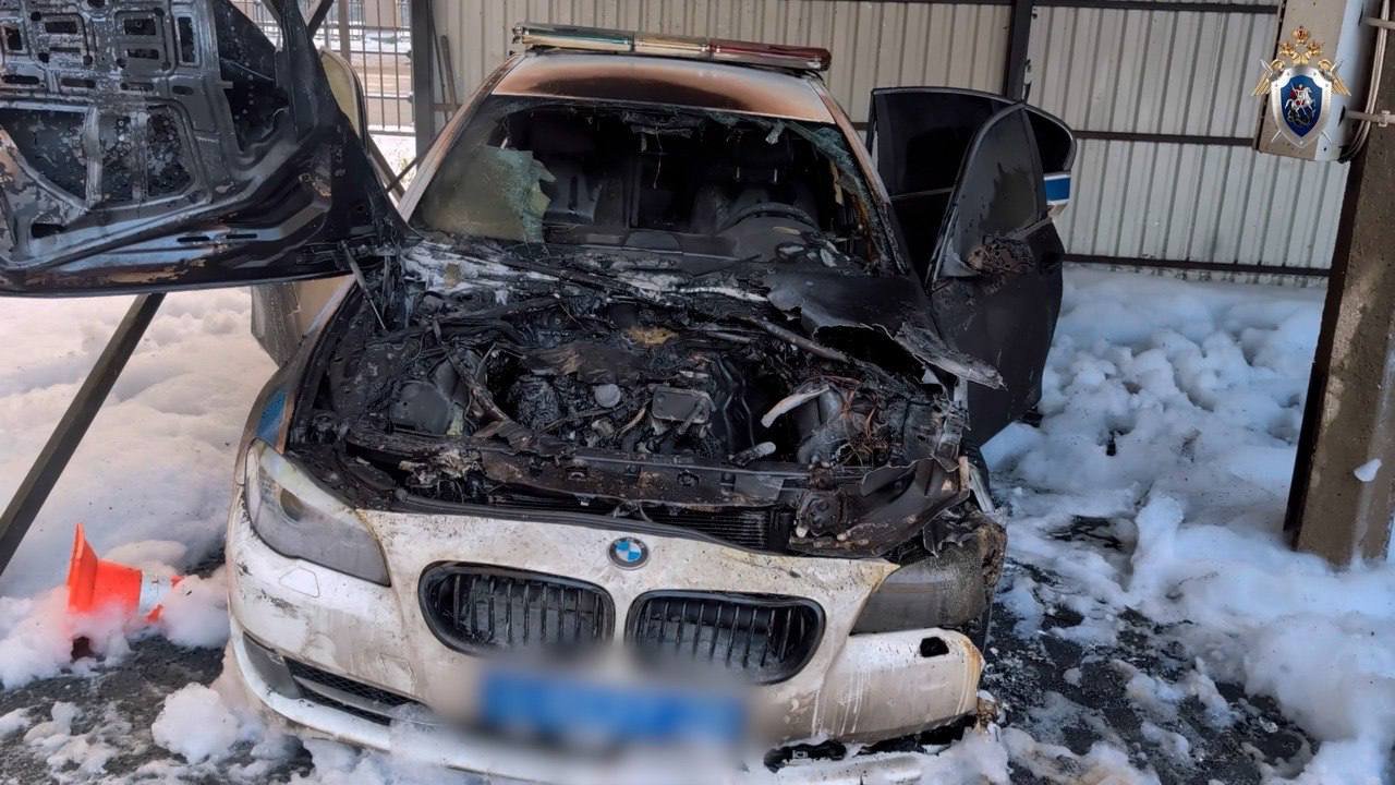 Суд арестовал 15-летнего подростка за поджог патрульного авто - Возбуждено уголовное дело о теракте. Подросток частично признал свою вину и возражал против ареста.