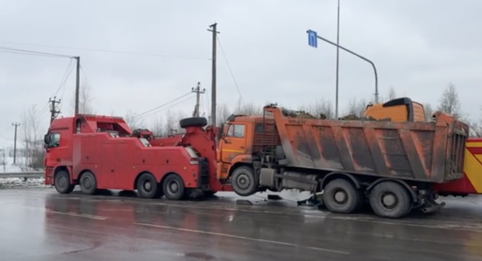 Два самосвала изъяли в ходе рейда во Всеволожском районе - Проверка коснулась 14 автомобилей.