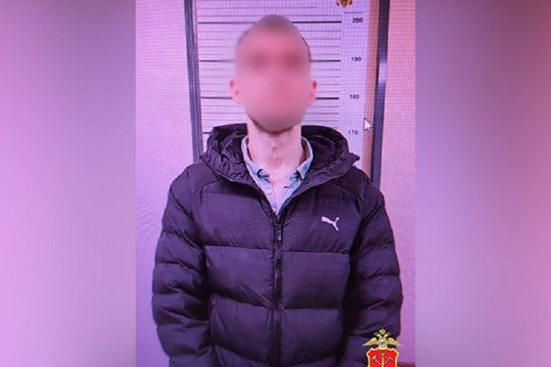 Петербуржец женился на иностранке за 40 тысяч рублей, развелся и спустя год задержан - На улице Ломоносова в Парголово задержали 36-летнего мужчину, подозреваемого в участии в схеме незак