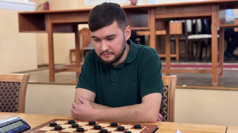 Мажит Саршаев из Ленобласти победил на Кубке мира по шашкам - Житель Ленинградской области Мажит Саршаев стал победителем общего зачета Кубка мира по шашкам по ит