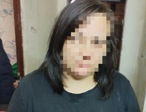 Замечание соседям на шум обернулось для петербуржца проломленной головой - Двое мужчин жестоко избили оппонента из-за замечания на шум, а спутница одного из них нанесла жертве