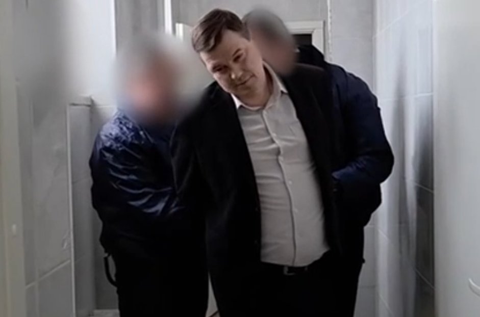 Начальнику Тосненского отдела Ростехнадзора избрали меру пресечения по делу о взятке - Дожидаться приговора экс-чиновник будет дома.