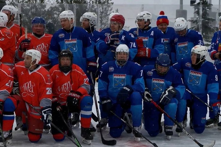 Ленинградская область стала хозяйкой первого Всероссийского дня русского дворового хоккея - Сегодня, 10 января, команда администрации Ленинградской области стала лидером Всероссийского дня рус