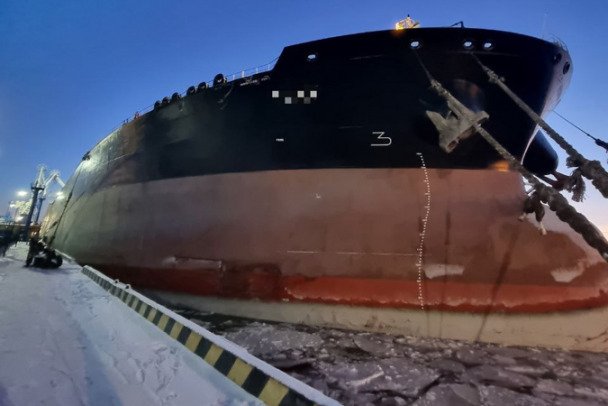 СК завел дело после навала сухогруза на причал порта Усть-Луга - Уголовное дело о нарушении правил безопасности движения и эксплуатации морского транспорта заведено