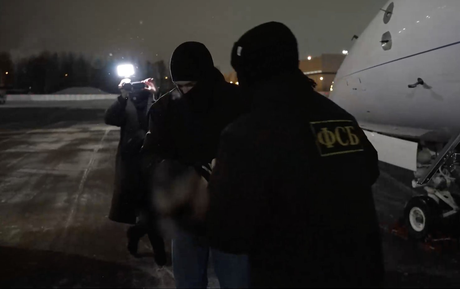 Задержаны исполнитель и пособник покушения на генерала Алексеева – ФСБ - Продолжается розыск организаторов преступления.