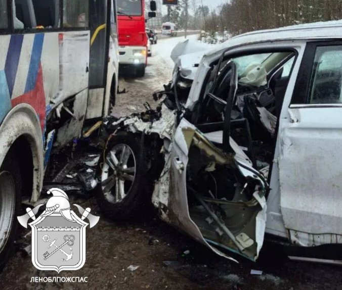 Два человека пострадали в результате ДТП между автобусом и кроссовером в Агалатово - Прокуратура организовала проверку по факту серьезной аварии во Всеволожском районе.