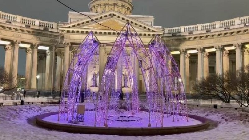 Фонтаны в центре Петербурга сменят цвет по случаю 8 марта - В преддверии Международного женского дня ГУП «Водоканал Санкт-Петербурга» подготовит световую инстал