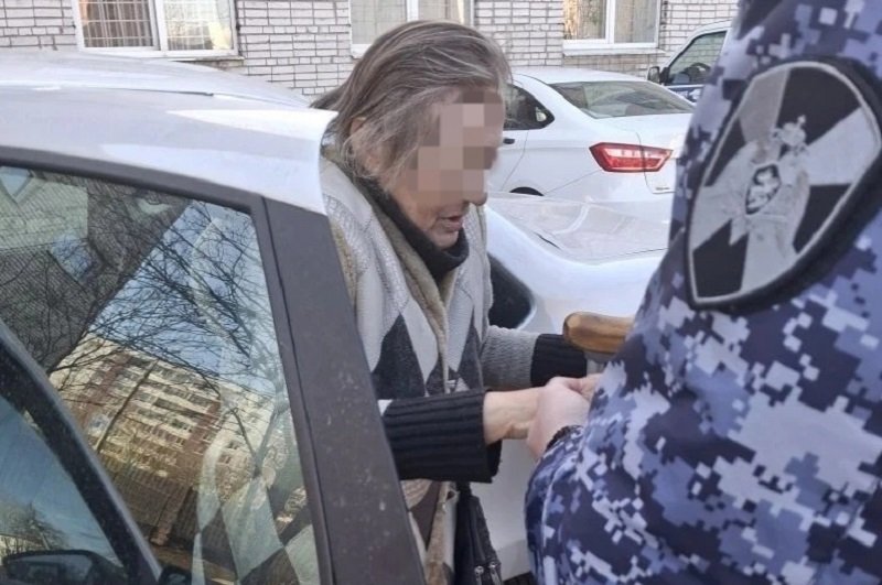 Росгвардейцы помогли пенсионерке с расстройством памяти в Кировском районе - Пожилую женщину с потерей памяти обнаружили у железнодорожной станции «Пелла» в городе Отрадное Киро