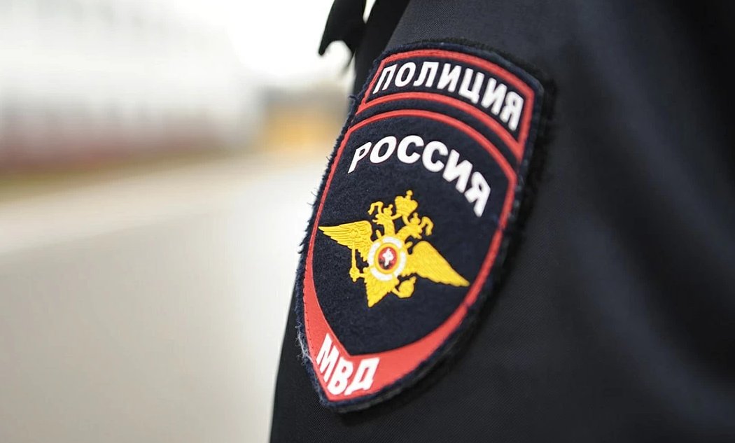 Масштабный миграционный рейд прошел в Петербурге: под сотню иностранцев оказались в полиции и военкоматах - Сотрудники полиции, ФСБ и Росгвардии проверили более 700 работников Софийской овощебазы и распредели