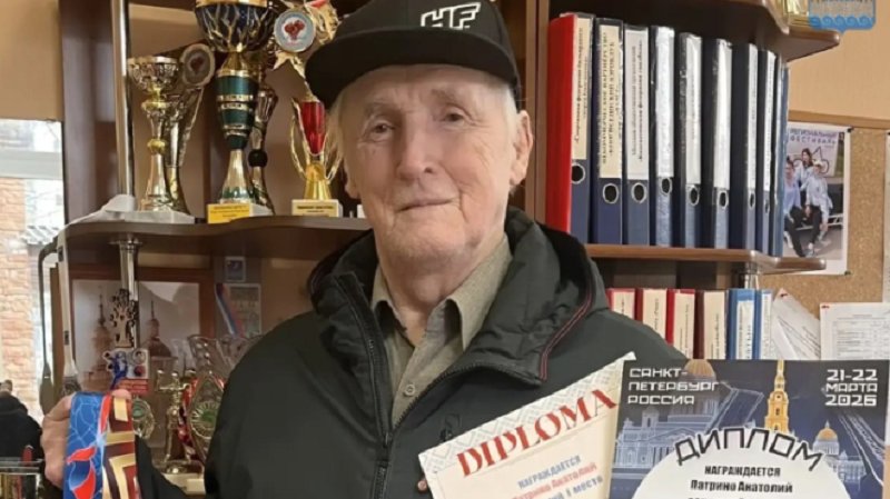 77-летний спортсмен из Ленобласти успешно выступил на международных соревнованиях - Спортсмен из Ленинградской области завоевал две золотые медали на международных соревнованиях по пау