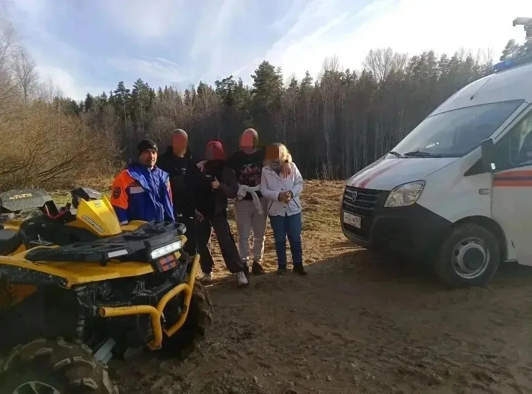 Жителей Ленобласти приглашают вступить в ряды добровольцев-поисковиков - Как стать добровольным спасателем и помогать искать пропавших в лесу: инструкция МВД